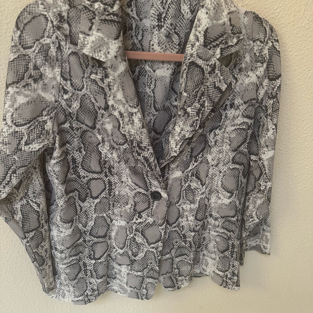 Snakeskin Print Blazer